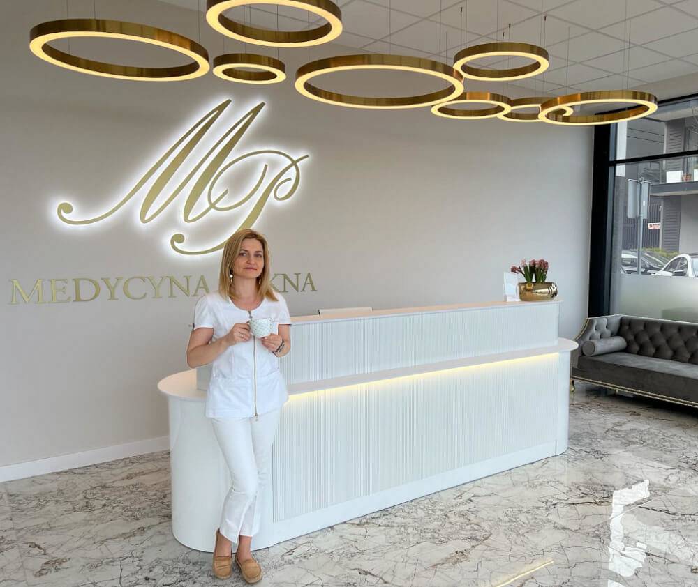 Wypadanie włosów po stresie, chorobie lub porodzie – kiedy to przejściowy problem, a kiedy sygnał do diagnostyki?